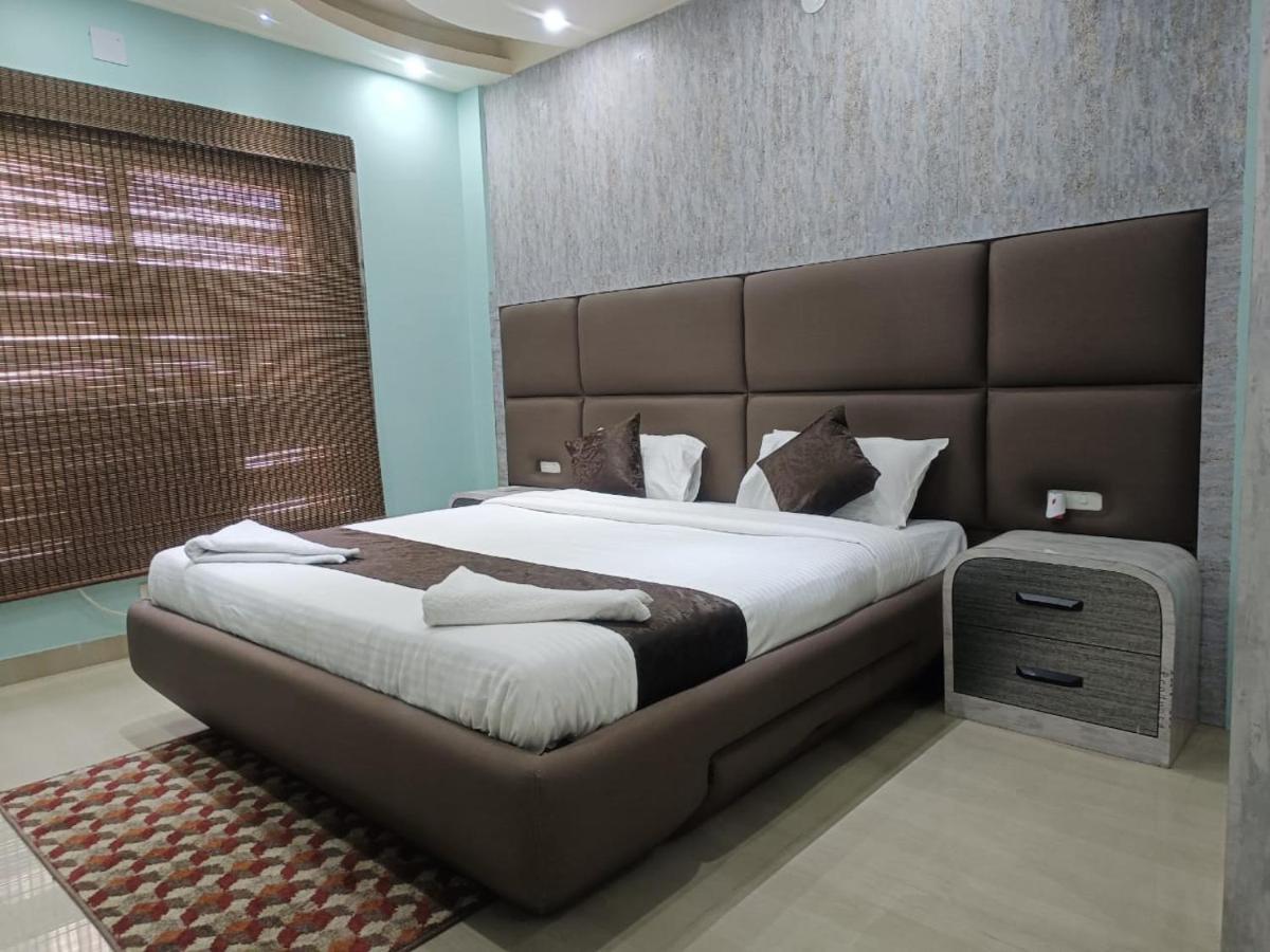 Green Heaven Shree Hotel Puri Ngoại thất bức ảnh