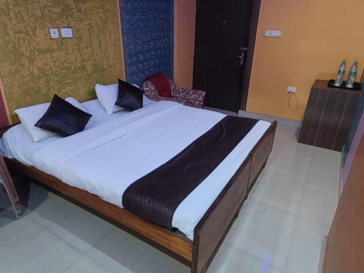 Green Heaven Shree Hotel Puri Ngoại thất bức ảnh